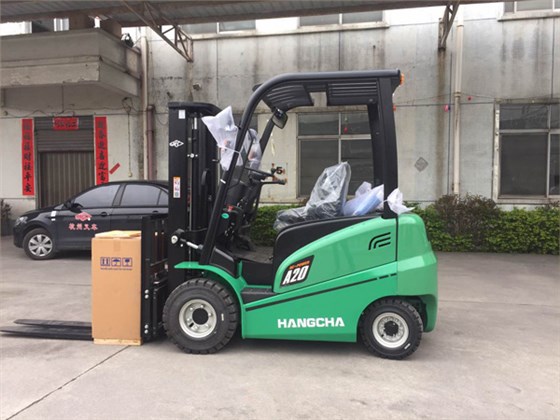 在廣州叉車市場(chǎng)，選擇電動(dòng)叉車，還要注意這些！