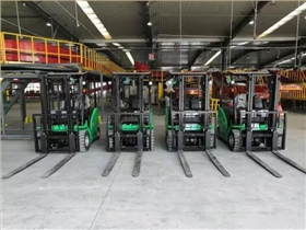 杭州叉車交付鋰電池叉車&mdash;&mdash;順豐集團（煙臺站）2