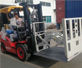 內燃叉車推拉器