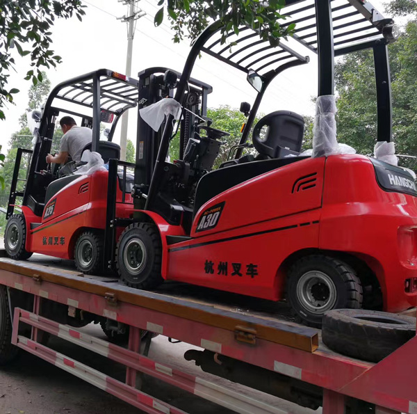 杭州叉車：電動叉車租租租！買買買都可以哦！
