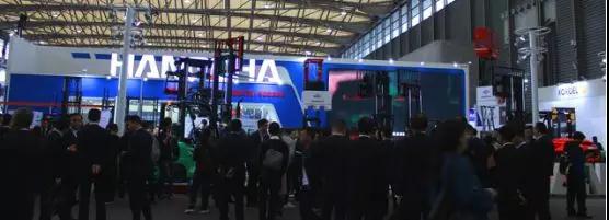 杭叉集團(tuán)XC系列新能源叉車發(fā)布會(huì)現(xiàn)場(chǎng)1