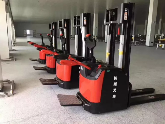 很多客戶都在看!爆紅國內外的5款杭州叉車，這里能買到