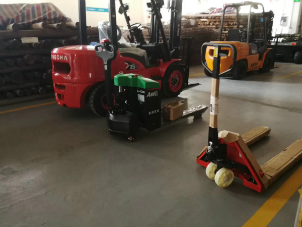 怎么操作叉車才安全？這些危險要規避！